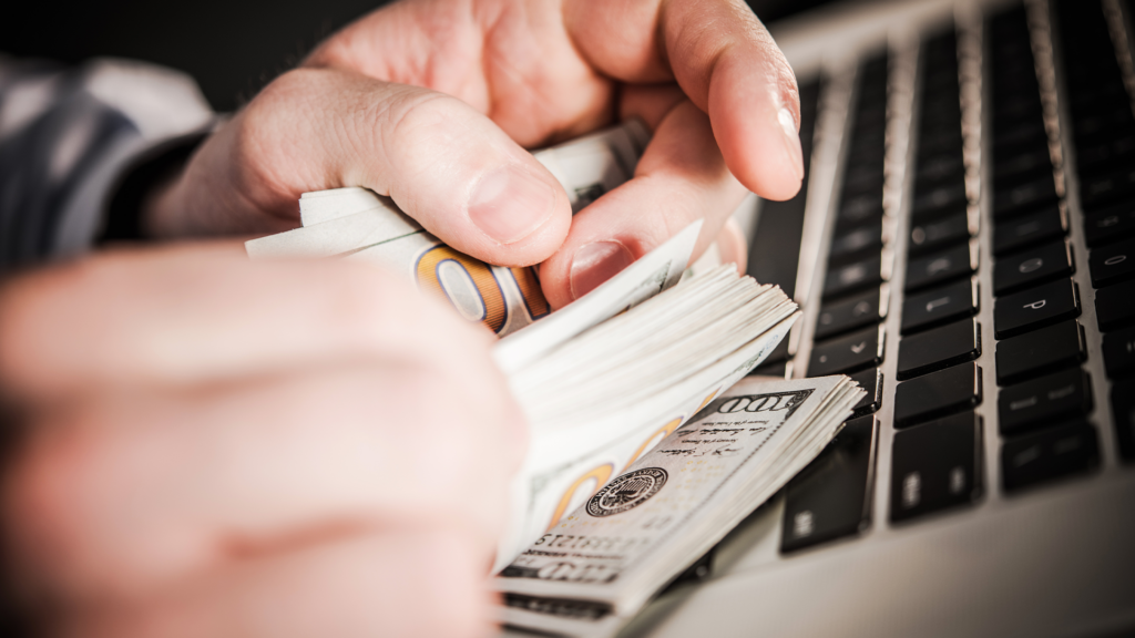 how-much-do-adjusters-make